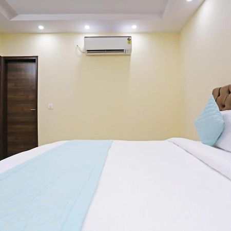 Hotel Mannat Bhera Enclave นิวเดลี ภายนอก รูปภาพ