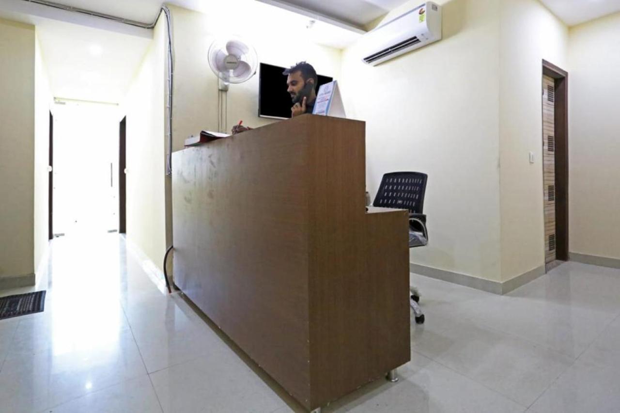 Hotel Mannat Bhera Enclave นิวเดลี ภายนอก รูปภาพ